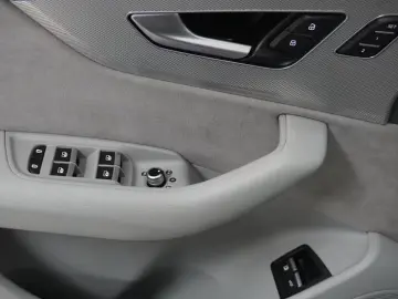 AUDI Q7 55 TFSIe Lang Quatt S LINE INDIVID PANO VOLL