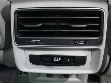 AUDI Q7 55 TFSIe Lang Quatt S LINE INDIVID PANO VOLL