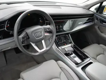 AUDI Q7 55 TFSIe Lang Quatt S LINE INDIVID PANO VOLL