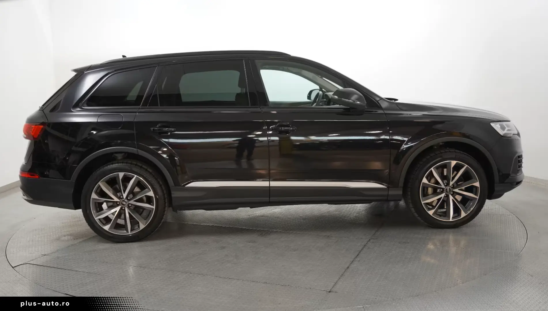 AUDI Q7 55 TFSIe Lang Quatt S LINE INDIVID PANO VOLL