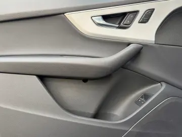 AUDI Q7 55 TFSIe S-LINE QUATTRO  HEAD UP ACC MATRIX