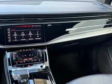 AUDI Q7 55 TFSIe S-LINE QUATTRO  HEAD UP ACC MATRIX