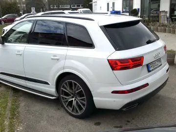 AUDI Q7 50 TDI quattro S line Sport Plus Bang Olufsen
