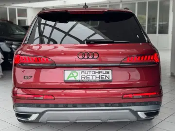 AUDI Q7 45 TDI quattro S line AHK LED Virtual-Cockpit
