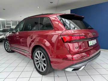 AUDI Q7 45 TDI quattro S line AHK LED Virtual-Cockpit