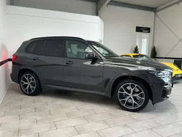BMW X5 M50i Aut. Navi Leder LASER-LED Panorama 1Hand