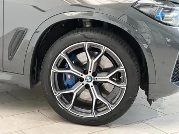 BMW X5 M50i Aut. Navi Leder LASER-LED Panorama 1Hand