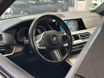 BMW X5 M50i Aut. Navi Leder LASER-LED Panorama 1Hand