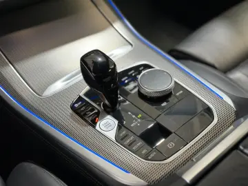 BMW X5 M50i Aut. Navi Leder LASER-LED Panorama 1Hand