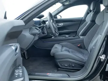 AUDI RS e-tron GT QUA MATRIX HUD B&O RFK NAVI CARBON