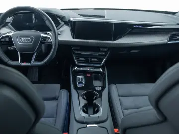 AUDI RS e-tron GT QUA MATRIX HUD B&O RFK NAVI CARBON