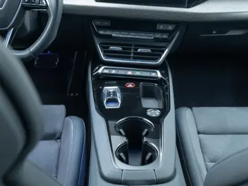 AUDI RS e-tron GT QUA MATRIX HUD B&O RFK NAVI CARBON