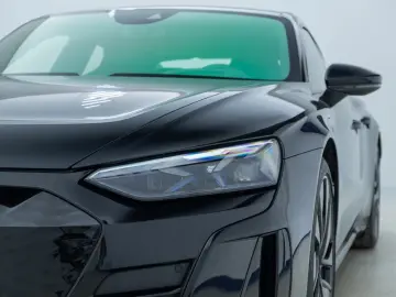 AUDI RS e-tron GT QUA MATRIX HUD B&O RFK NAVI CARBON