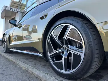 AUDI RS e-tron GT  SITZBELÜFTUNG LASERLICHT ALLRADLEN