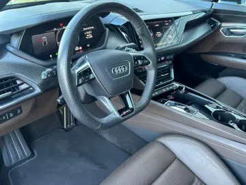 AUDI RS e-tron GT  SITZBELÜFTUNG LASERLICHT ALLRADLEN