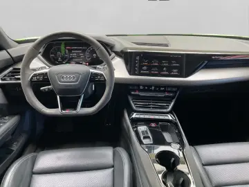 AUDI RS e-tron GT quattro PANO B&O MATRIX HDUP