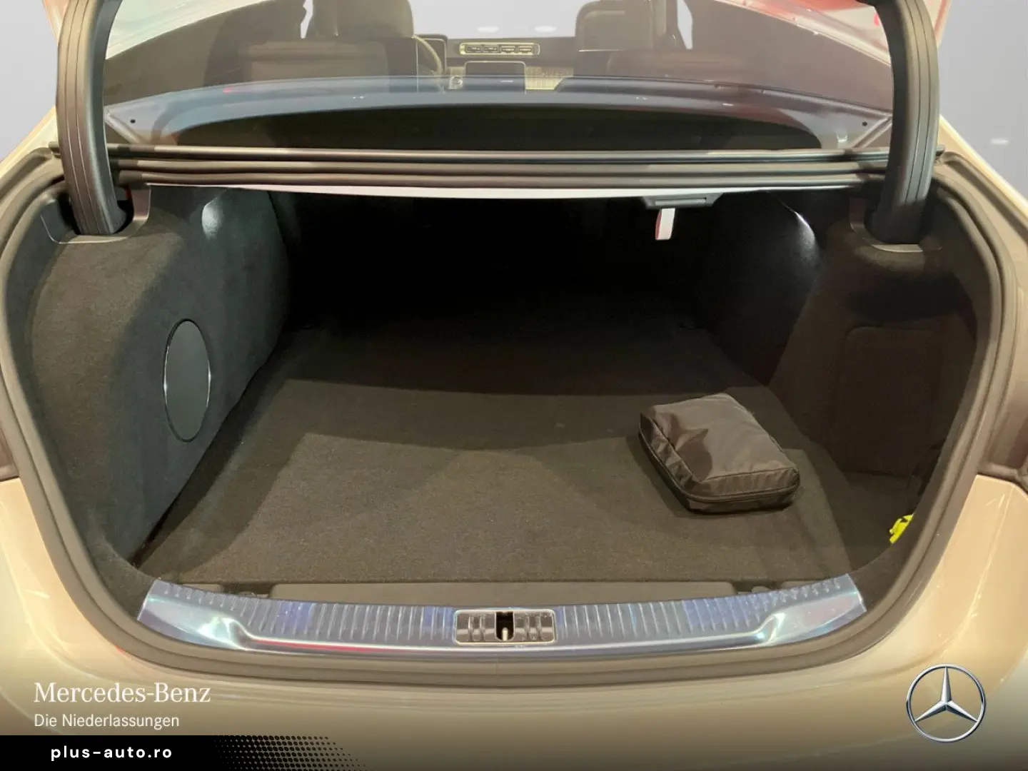 MERCEDES-BENZ S 63 E Performance Hi-Lenk Pano TrackP&hellip;