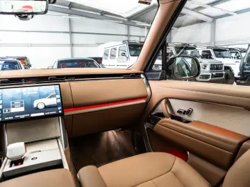 LAND ROVER Range Rover P615 LWB SV   SV Bespoke   Rear TV