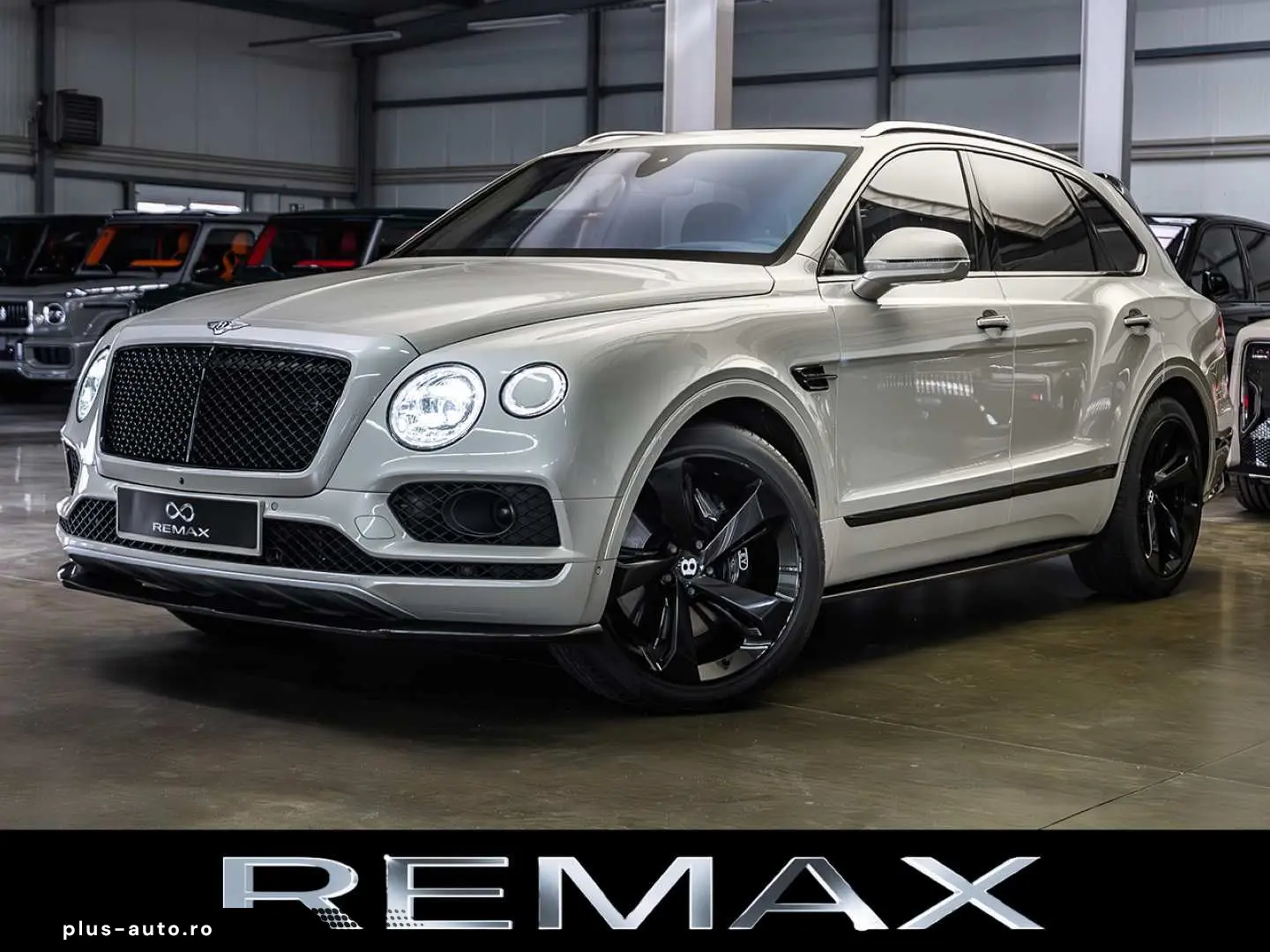 BENTLEY Bentayga 6.0 W12 Mulliner Full Carbon   Rear TV