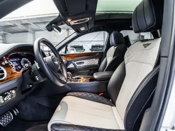 BENTLEY Bentayga 6.0 W12 Mulliner Full Carbon   Rear TV