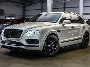 BENTLEY Bentayga 6.0 W12 Mulliner Full Carbon   Rear TV