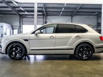 BENTLEY Bentayga 6.0 W12 Mulliner Full Carbon   Rear TV