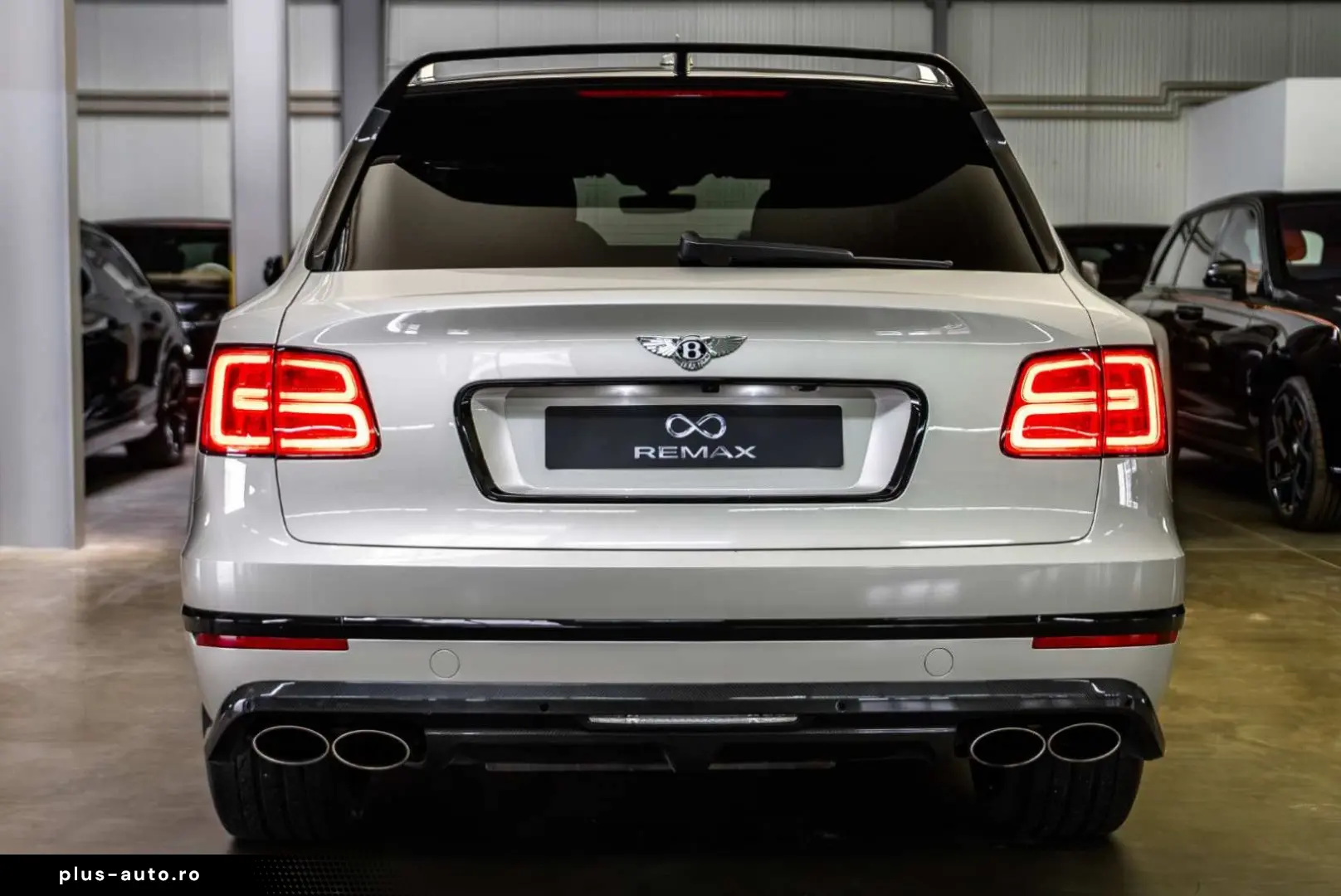 BENTLEY Bentayga 6.0 W12 Mulliner Full Carbon   Rear TV