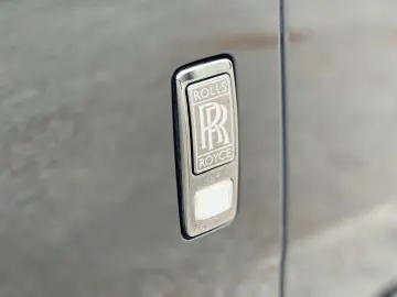 ROLLS ROYCE Cullinan Black Badge