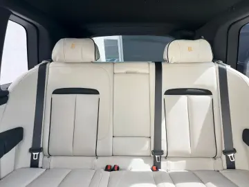 ROLLS ROYCE Cullinan Black Badge