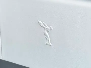 ROLLS ROYCE Cullinan Black Badge