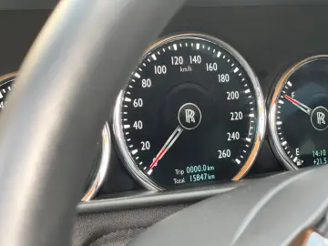 ROLLS ROYCE Cullinan Black Badge