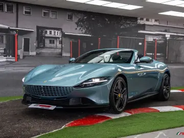 FERRARI Roma  BESPOKE CELESTE TREVI
