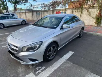 Mercedes-Benz CLA 180