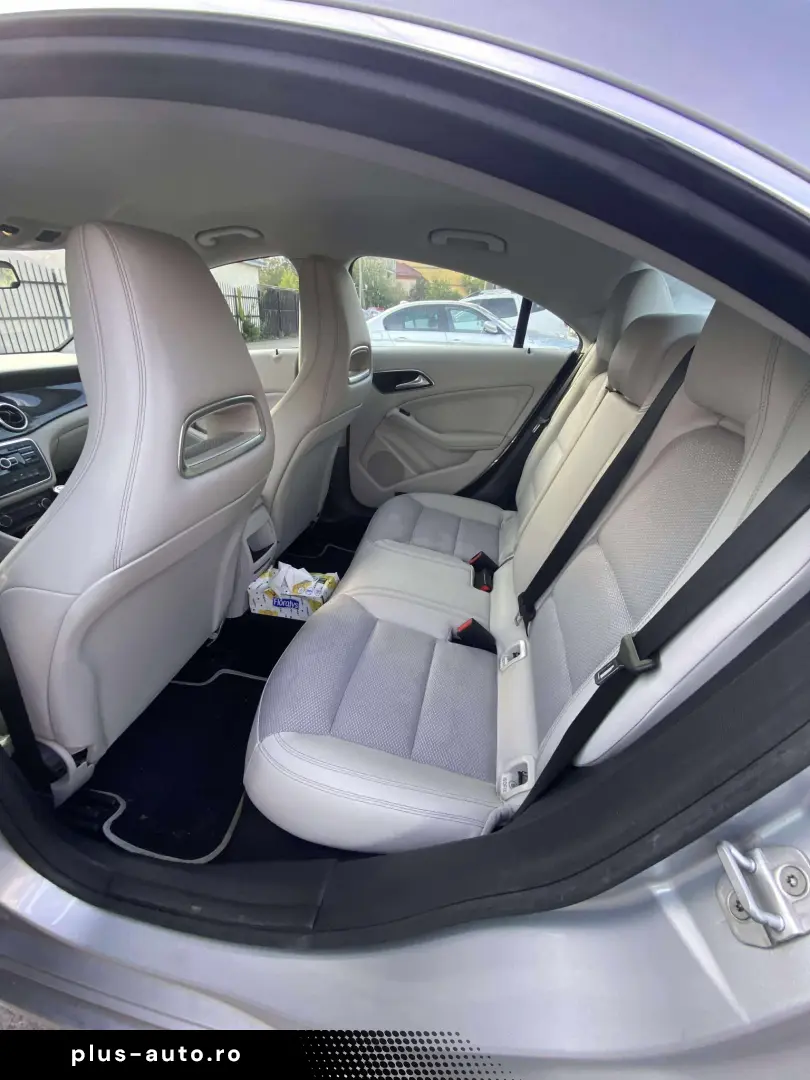 Mercedes-Benz CLA 180
