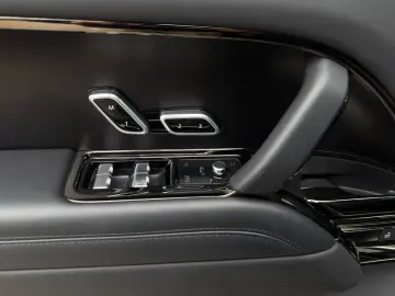 LAND ROVER Range Rover SV
