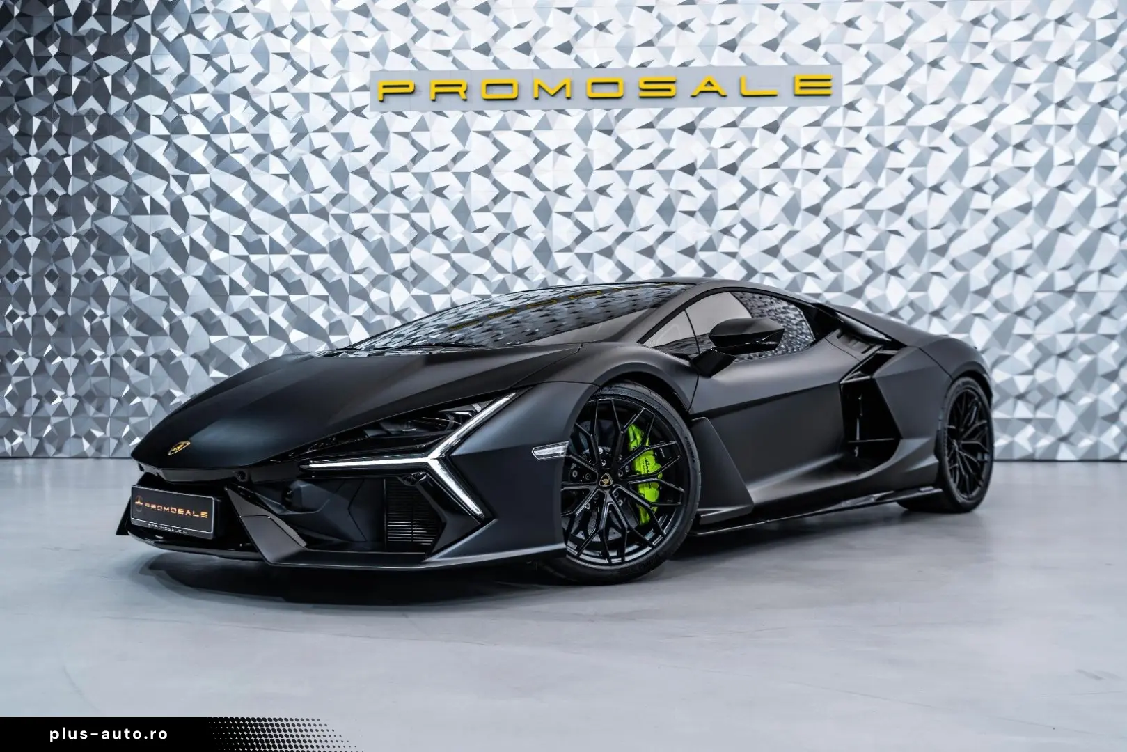 LAMBORGHINI Revuelto Nero Nemesis  Lift  Passenger Display
