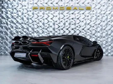 LAMBORGHINI Revuelto Nero Nemesis  Lift  Passenger Display
