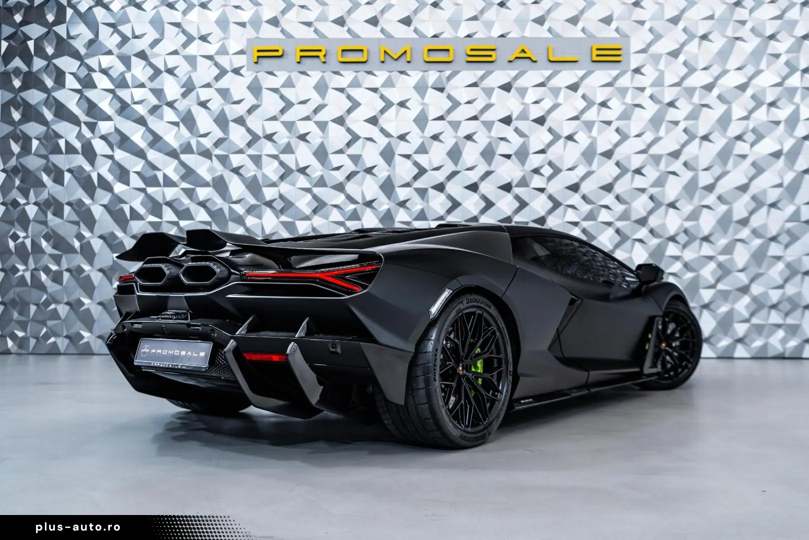 LAMBORGHINI Revuelto Nero Nemesis  Lift  Passenger Display