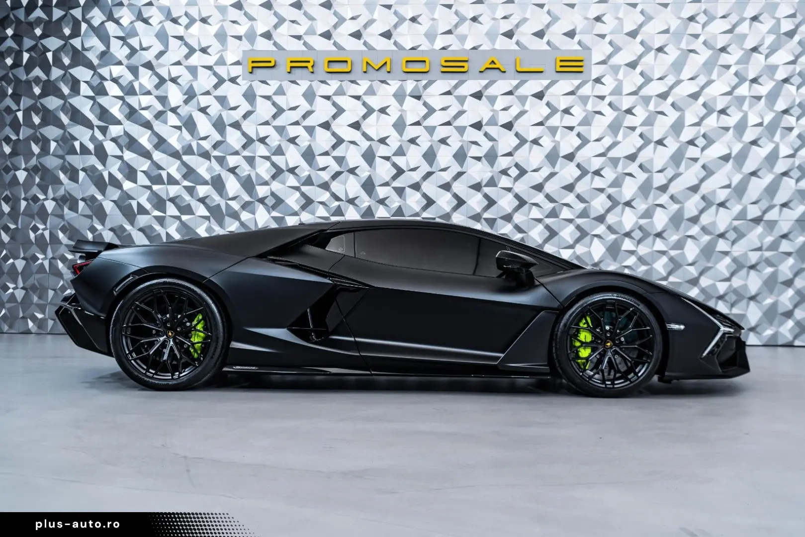 LAMBORGHINI Revuelto Nero Nemesis  Lift  Passenger Display