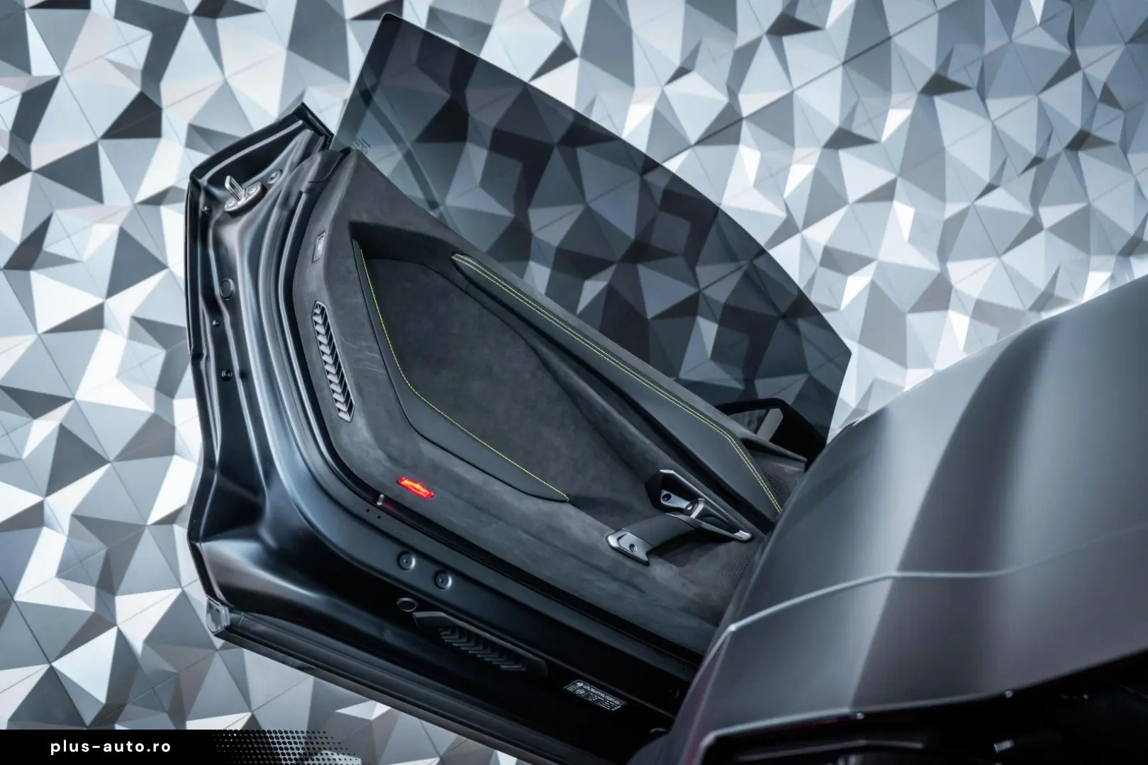 LAMBORGHINI Revuelto Nero Nemesis  Lift  Passenger Display