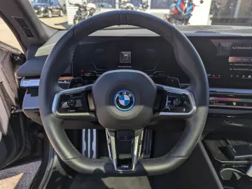 BMW 550e xDr.M Sport Pro IntAktL.PanoD.ACC 360 AHK