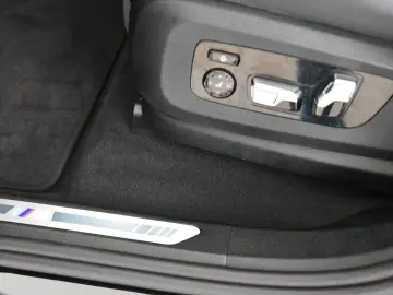 BMW X6 xDrive30d M Sport Pro HUD Pano 360  StandHzg