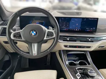 BMW X7 xDrive40i M Sport Pro HUD Pano Sky H K 23´´