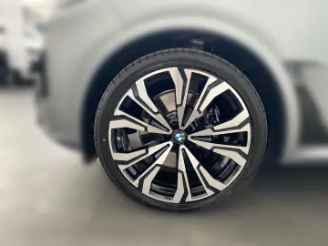 BMW X7 xDrive40i M Sport Pro HUD Pano Sky H K 23´´