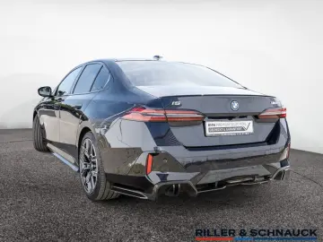 BMW i5 M60 Pro xDrive PANO 20-ZOLL CARBON