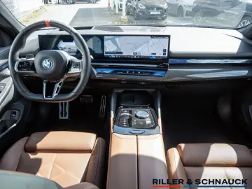 BMW i5 M60 Pro xDrive PANO 20-ZOLL CARBON