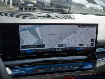 BMW i5 M60 Pro xDrive PANO 20-ZOLL CARBON