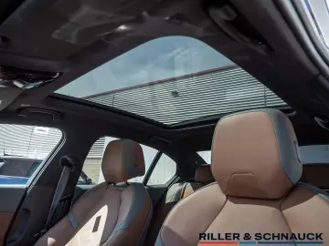 BMW i5 M60 Pro xDrive PANO 20-ZOLL CARBON