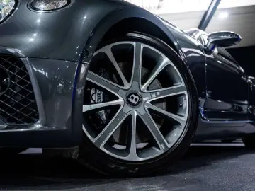 BENTLEY Continental GT 4.0 Twin-Turbo V8 - Full Option -