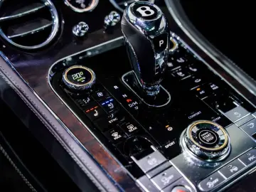 BENTLEY Continental GT 4.0 Twin-Turbo V8 - Full Option -